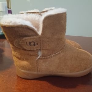 Toddler Girls Camel Uggs size 7